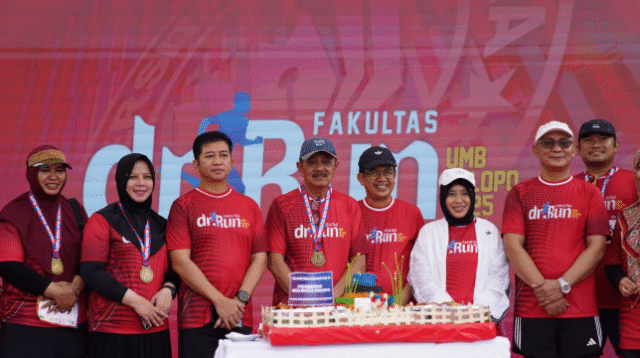 UMB Palopo Gaungkan Gaya Hidup Sehat Lewat drRun 2025